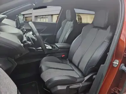 Photo 9 Peugeot 5008  1.5 BlueHDi 130ch S&S Allure Pack EAT8 - 7 Places