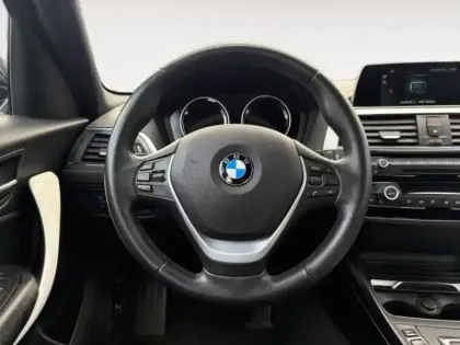 Photo 11 BMW Serie 1 Série 1 118dA 150ch UrbanChic 5p Euro6d-T