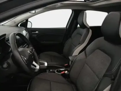 Photo 12 Renault Captur  1.6 E-Tech hybride 145ch Intens -21