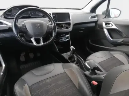 Photo 12 Peugeot 2008  1.2 PureTech 110ch Allure S&S