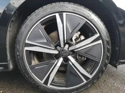 Photo 11 Peugeot 308  SW 1.5 BlueHDi 130ch S&S GT EAT8