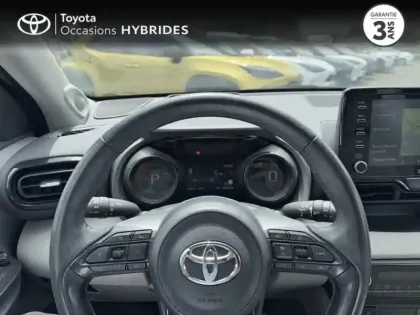 Photo 12 Toyota Yaris  116h Iconic 5p MY22