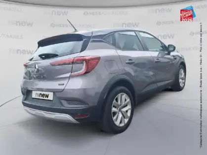 Photo 5 Renault Captur  1.6 E-Tech hybride 145ch Equilibre