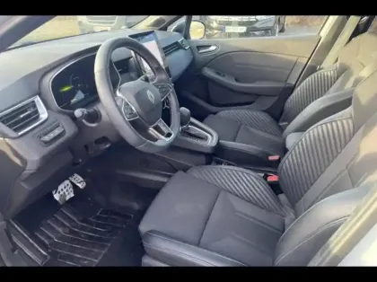 Photo 8 Renault Clio  1.6 E-Tech 145ch full hybrid esprit Alpine