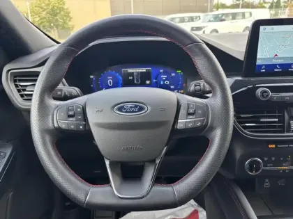 Photo 14 Ford Kuga  2.5 Duratec 190ch FHEV E85 ST-Line BVA