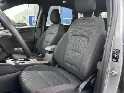 Photo 9 Ford Kuga  2.5 Duratec 190ch FHEV E85 ST-Line BVA