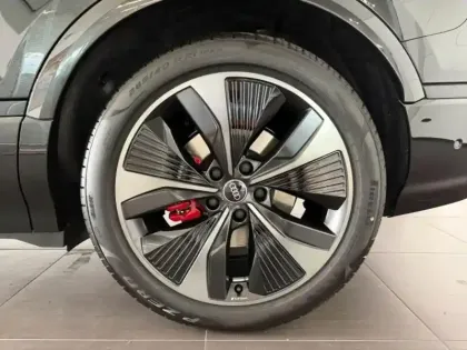 Photo 9 Audi Q6 e-tron Q6 Sportback e-tron e-tron 428ch quattro Competition