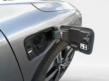 Photo 39 Renault Megane  E-Tech Electric 220ch Iconic autonomie confort -25