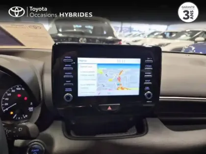 Photo 8 Toyota Yaris  116h Dynamic Business 5p + Programme Beyond Zero Academy MY22