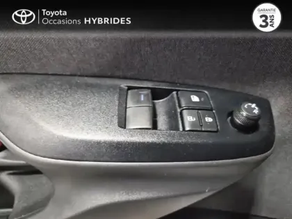 Photo 13 Toyota Yaris  116h Dynamic Business 5p + Programme Beyond Zero Academy MY22
