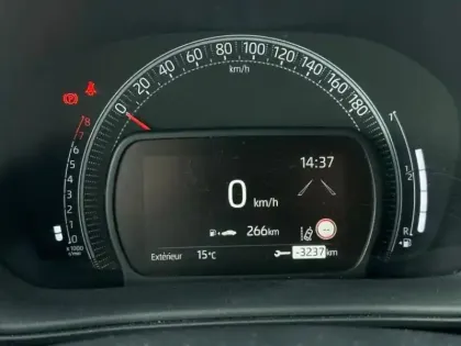 Photo 13 Toyota Aygo  X 1.0 VVT-i 72ch Design