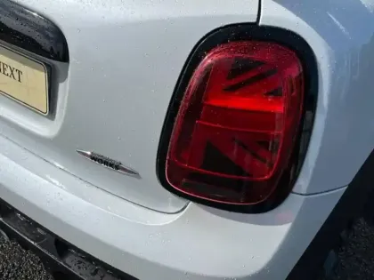 Photo 6 Mini Mini Cabrio John Cooper Works 231ch Edition Premium Plus BVA8