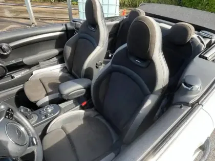 Photo 10 Mini Mini Cabrio John Cooper Works 231ch Edition Premium Plus BVA8