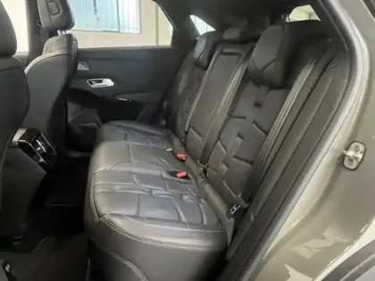 Photo 8 DS DS 7  E-TENSE 4x4 300ch Opera