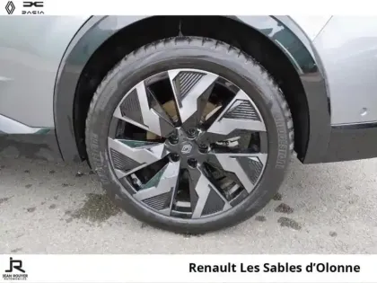 Photo 7 Renault Rafale  1.2 E-Tech full hybrid 200ch esprit Alpine - 25
