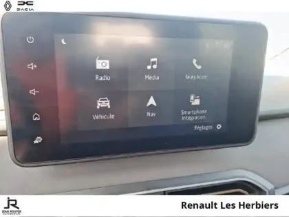 Photo 14 Dacia Jogger  1.6 hybrid 140ch Extreme 7 places -24