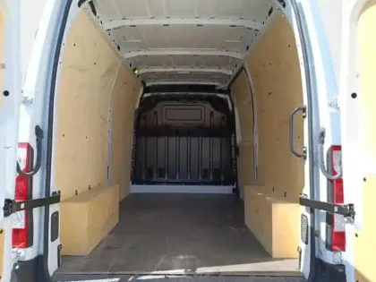 Photo 8 Renault Master  Fg F3300 L2H2 2.3 Blue dCi 135ch Confort Euro6E