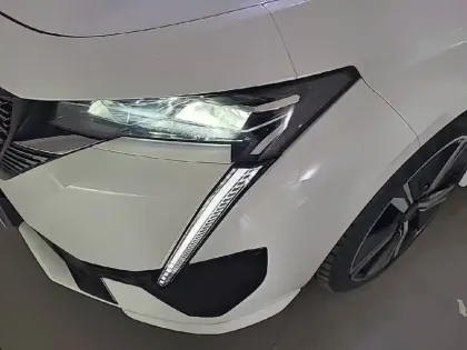 Photo 15 Peugeot 308  PHEV 180 e-EAT8