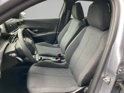Photo 10 Peugeot 2008  Hybrid 110 e-DCS6