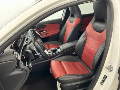 Photo 17 Mercedes Classe A  200 7G-DCT