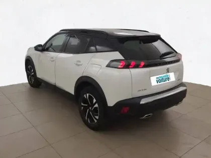 Photo 6 Peugeot 2008  PureTech 130 S&S EAT8