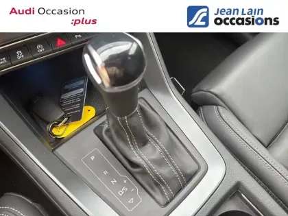 Photo 12 Audi Q3  35 TDI 150 ch S tronic 7