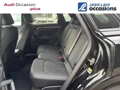 Photo 16 Audi Q3  35 TDI 150 ch S tronic 7