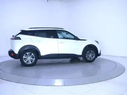 Photo 7 Peugeot 2008  Electrique 136 ch