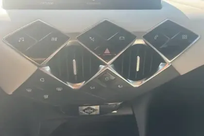 Photo 24 DS DS 3  Crossback PureTech 130 S&S EAT8