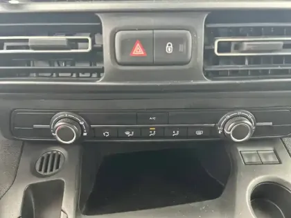 Photo 44 Citroën Berlingo  Taille M BlueHDi 130 S&S BVM6