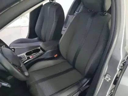 Photo 13 Peugeot 208  PureTech 100 S&S BVM6