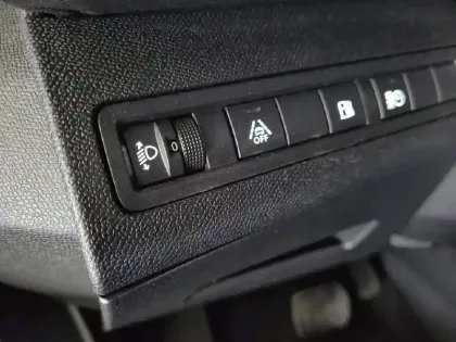 Photo 32 Peugeot 3008  Hybrid 225 e-EAT8