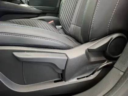 Photo 34 Renault Captur  E-Tech full hybrid 160 ch