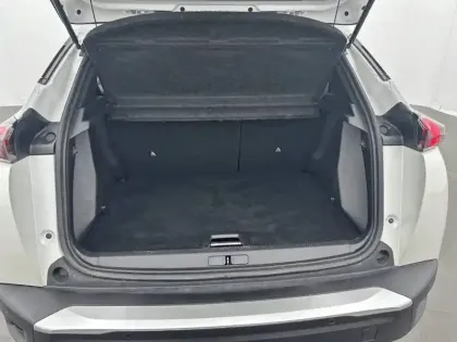 Photo 36 Peugeot 2008  Electrique 136 ch