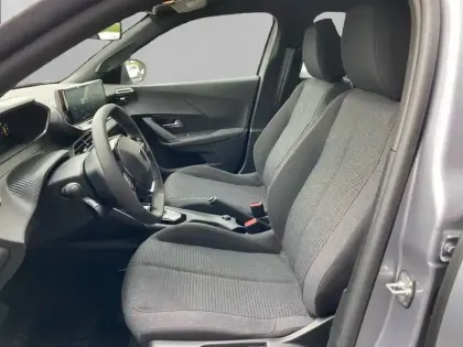 Photo 10 Peugeot 2008  Hybrid 110 e-DCS6