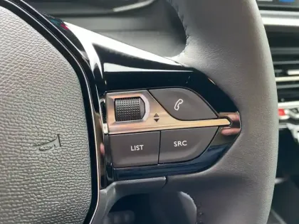 Photo 19 Peugeot 2008  Hybrid 110 e-DCS6