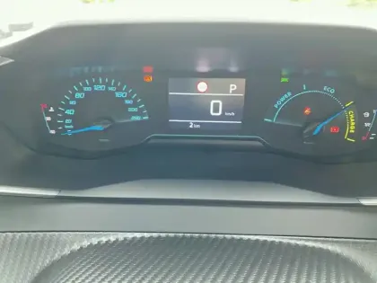 Photo 9 Peugeot 2008  Hybrid 110 e-DCS6