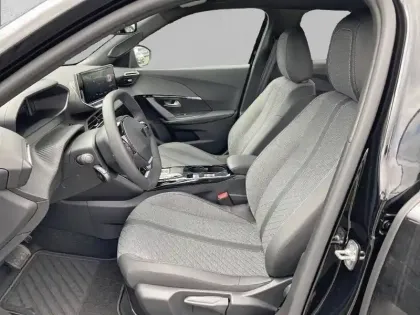 Photo 10 Peugeot 2008  Hybrid 145 e-DCS6