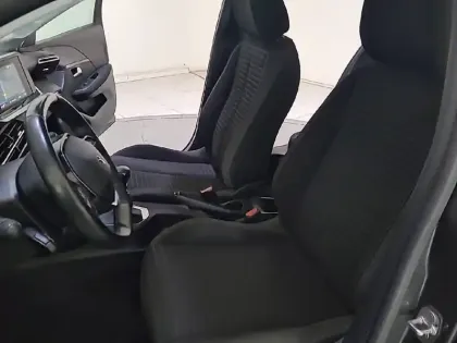 Photo 13 Peugeot 208  PureTech 100 S&S BVM6