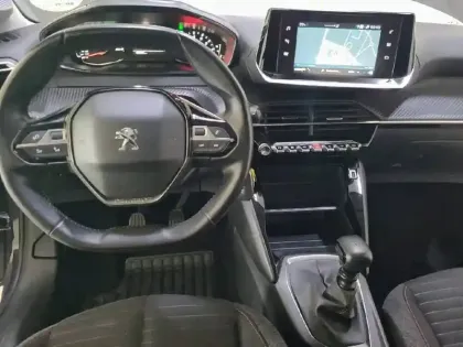 Photo 10 Peugeot 208  PureTech 100 S&S BVM6