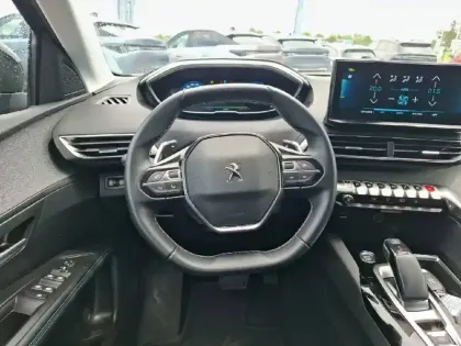 Photo 8 Peugeot 3008  Hybrid 225 e-EAT8