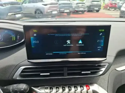 Photo 28 Peugeot 3008  Hybrid 225 e-EAT8