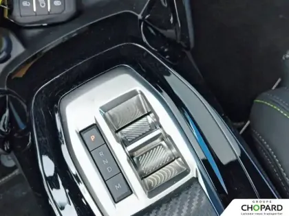 Photo 21 Peugeot 2008  Hybrid 145 e-DCS6