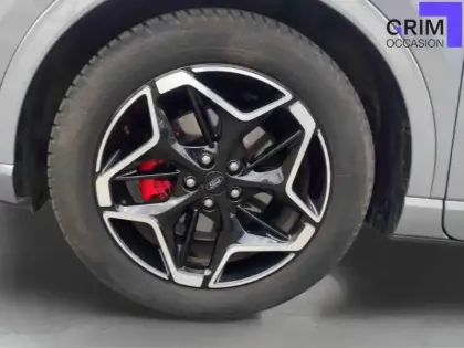 Photo 12 Ford Kuga  2.5 Duratec 180 ch FlexiFuel FHEV E85 Powershift