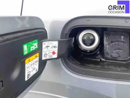 Photo 19 Ford Kuga  2.5 Duratec 180 ch FlexiFuel FHEV E85 Powershift