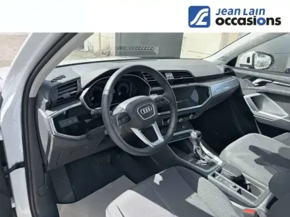 Photo 10 Audi Q3  35 TFSI 150 ch S tronic 7