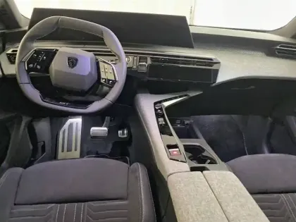 Photo 10 Peugeot 5008  Hybrid 136 e-DCS6