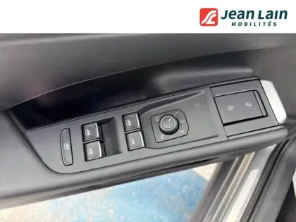 Photo 14 Volkswagen T-roc  1.5 eTSI EVO2 Hybrid 150 ch DSG7