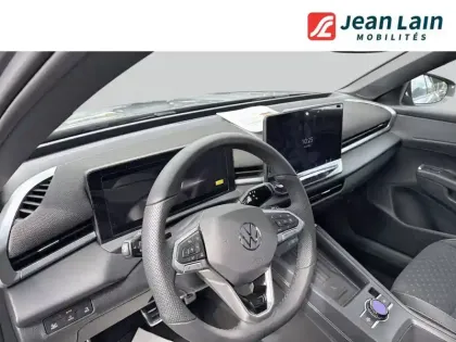 Photo 10 Volkswagen T-roc  1.5 eTSI EVO2 Hybrid 150 ch DSG7