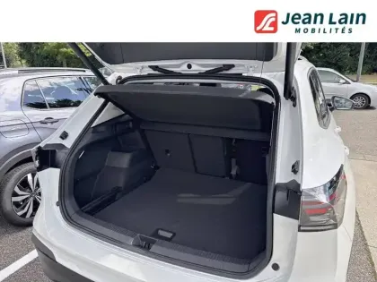 Photo 9 Volkswagen Tiguan  1.5 eTSI 131ch DSG7